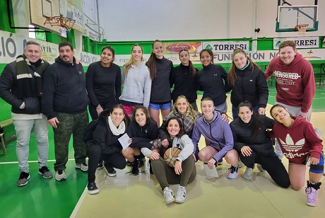 FOTO PLANTEL SELECC.MAY.FEM. 25-07-23.jpeg